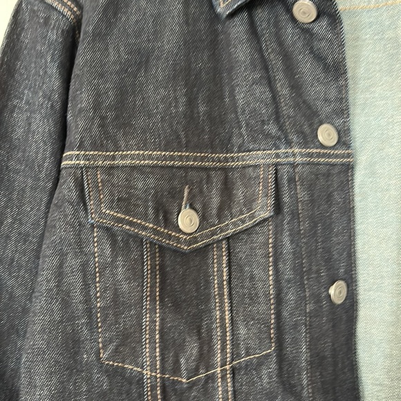 Brand New (with tags) J. Crew men’s Jean jacket! Excellent condition - Picture 3 of 4